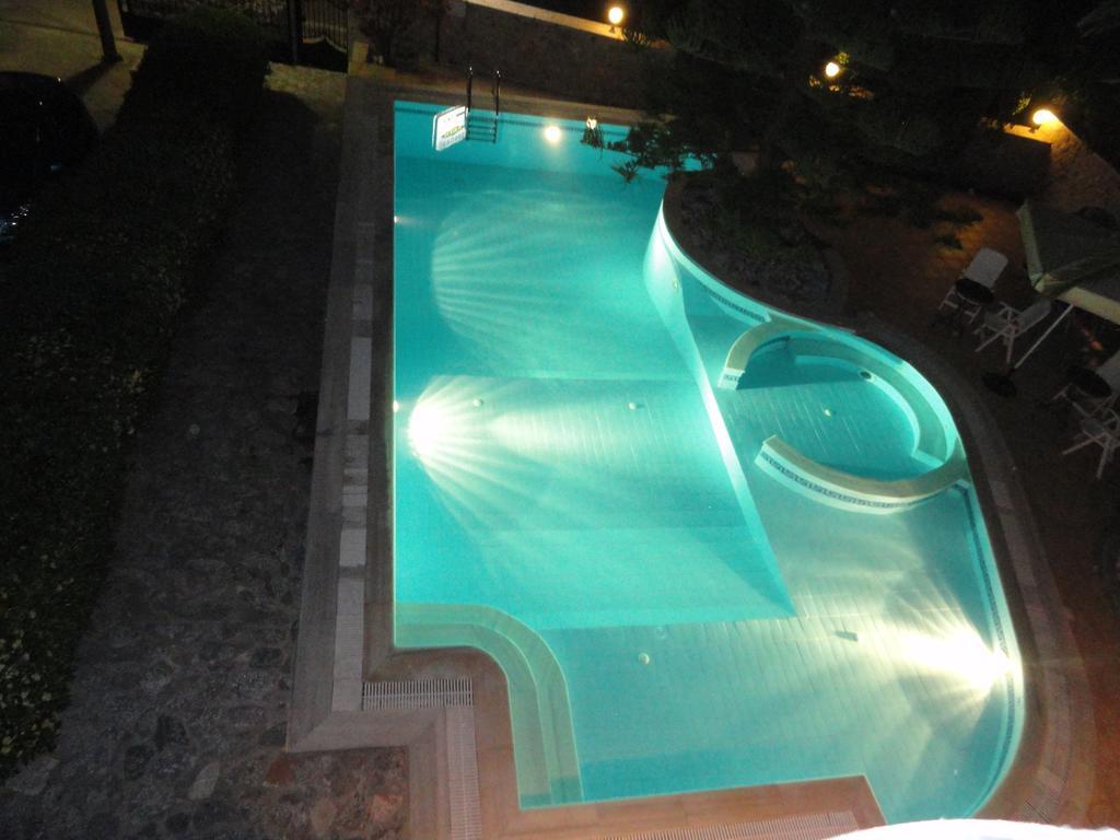 Foivos 2 Hotel Gythio Kamer foto