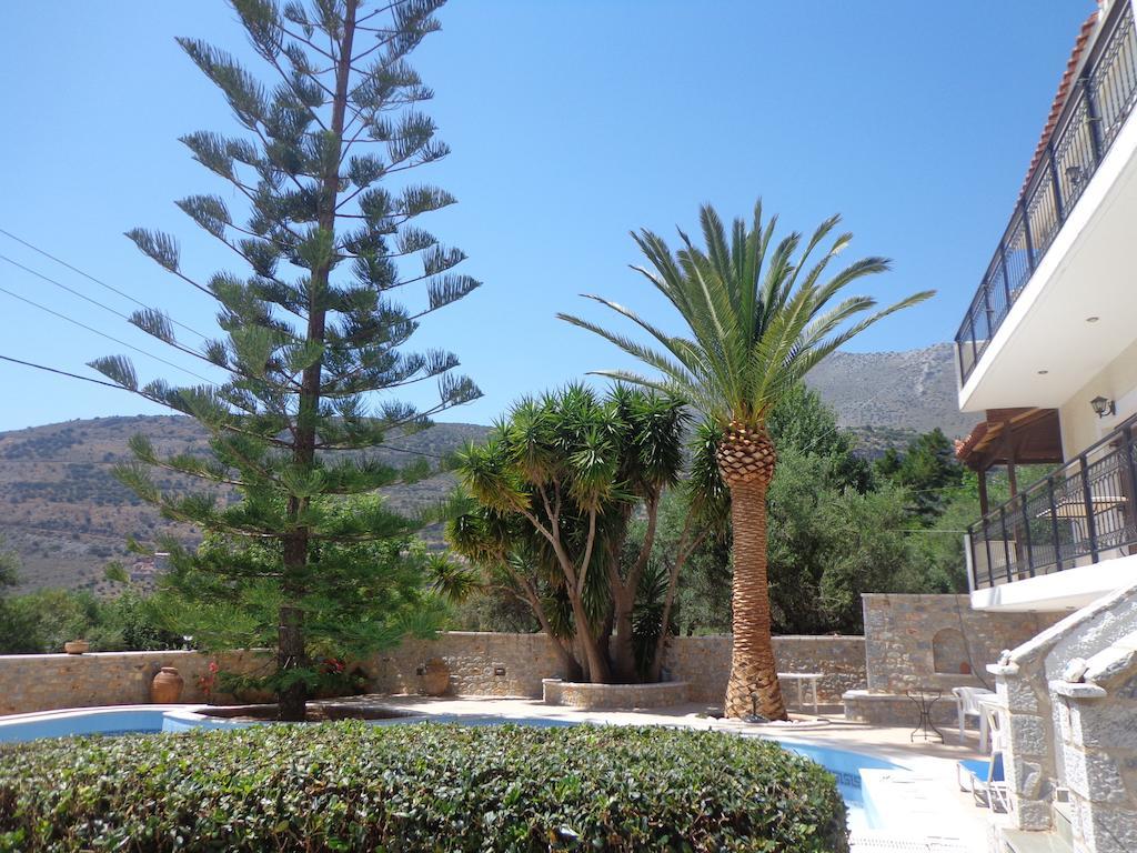 Foivos 2 Hotel Gythio Buitenkant foto