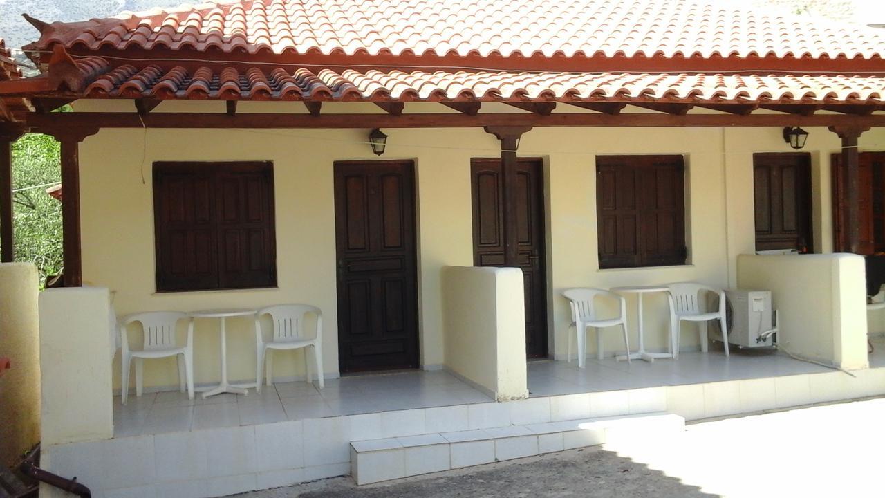Foivos 2 Hotel Gythio Buitenkant foto